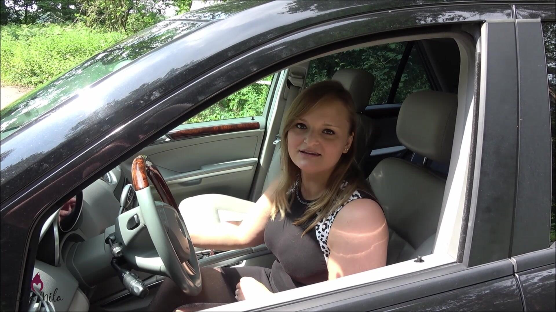 Accidentally Landed On Sex Parking Lot?! Bareback Sex And Sperm Walk With Pickup Guy!