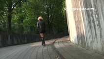 047031 Rock Chick Yassie Takes A Cheeky Pee On The Car Park Ramp  8