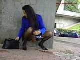 016087 Eve Braves The Light Rain To Find Somewhere To Pee 9