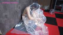 Xiaoyu Endures Vacuum Bag with Balloons 2