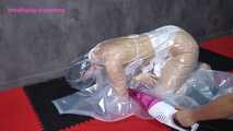 Xiaoyu Endures Vacuum Bag with Balloons 6