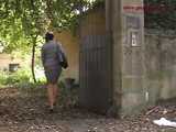 016118 Eve Pees In The Drive Of A Villa Which Is Being Renovated 5
