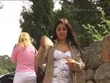 030031 Salma & Cindy Arrive At The Cafe Grill With No Toilets 5