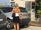 023042 The Toilet Is Not Working And So Ewa Pees Between The Cars  5