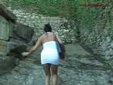 016125 Eve Pees Amongst  The Etruscan Ruins 5